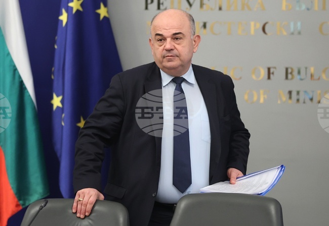 Стойността на потребителската кошница се задържа на 57 евро вече трета седмица, отчете Владимир Иванов 