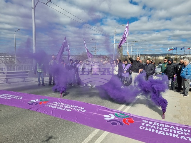 Варна - КНСБ - градски транспорт - протест