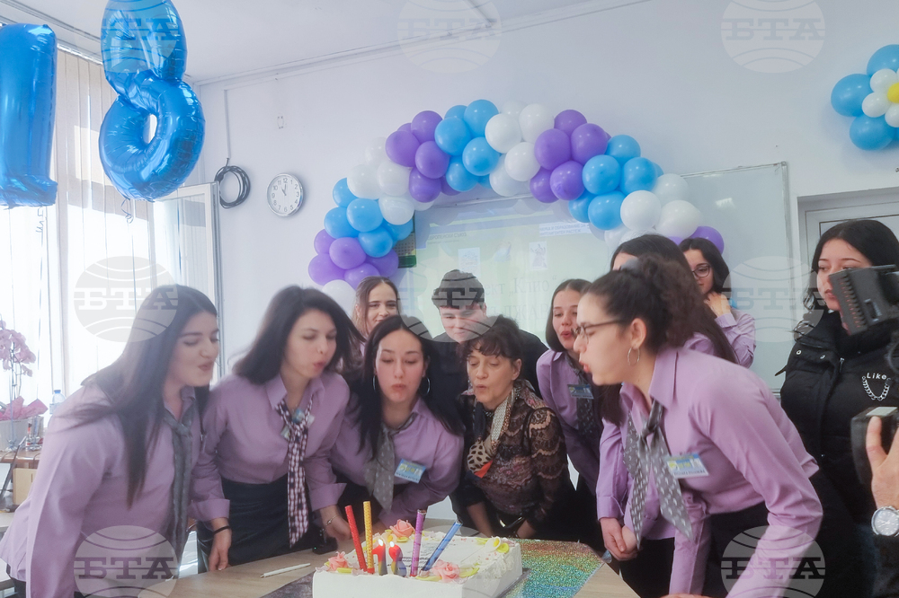 Пловдивското ученическо радио "Клио" празнува своя 18-и рожден ден 