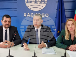 Национален пресклуб на БТА Хасково - партия „Възраждане“ - пресконференция