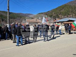 Село Буново - поход в памет на жертвите от атентат - партия „Възраждане“