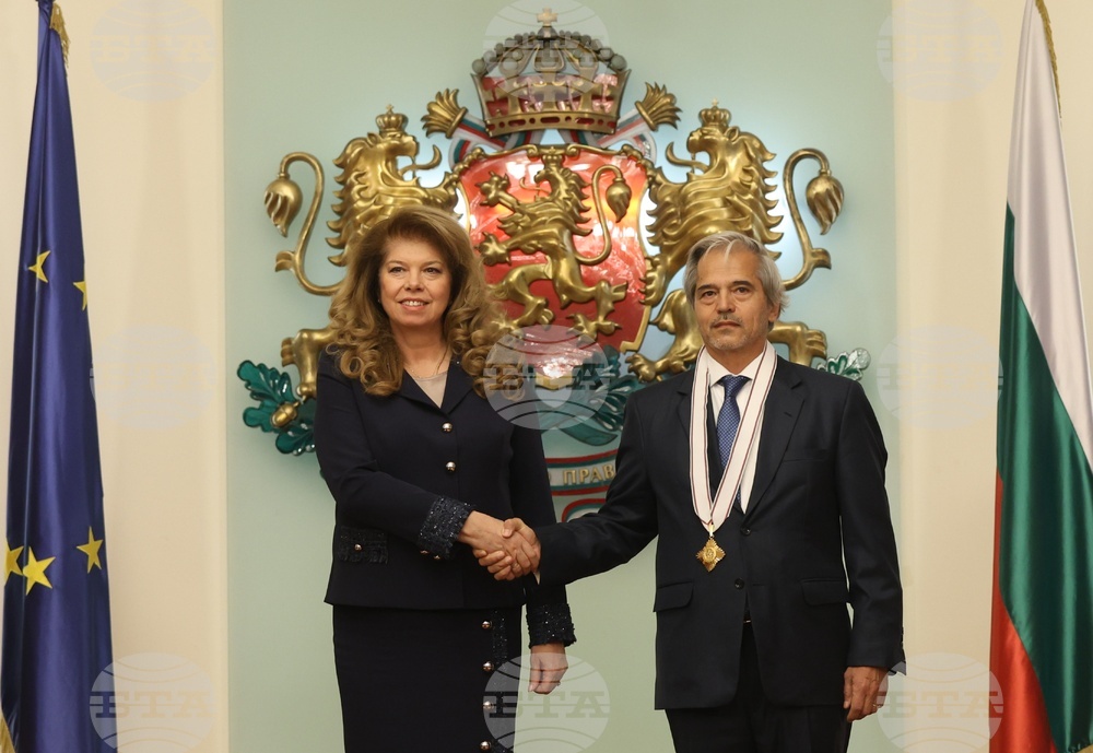 President Iotova Honours Argentina's Ambassador Zothner Meyer