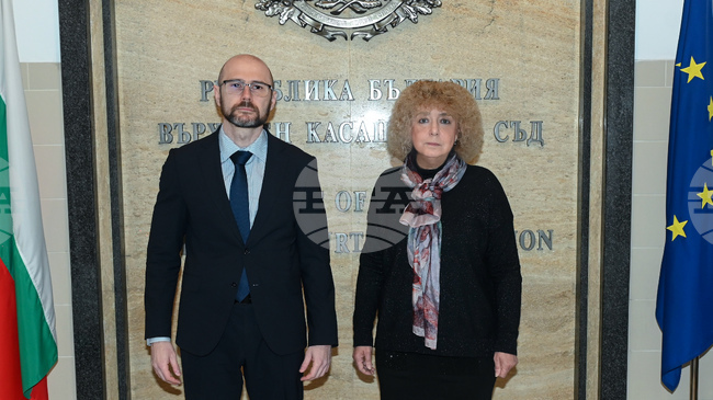 Нападките срещу Върховния касационен съд от страна на прокуратурата обсъдиха председателят на съда Галина Захарова и служебният министър Янкулов