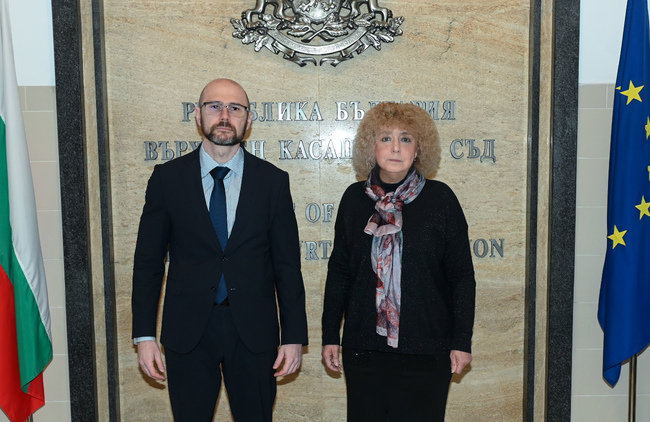 Нападките срещу Върховния касационен съд от страна на прокуратурата обсъдиха председателят на съда Галина Захарова и служебният министър Янкулов