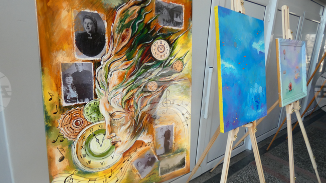 Изложба с творби от пленер, посветен на художника Кирил Петров, откриха в ломското село Сталийска махала