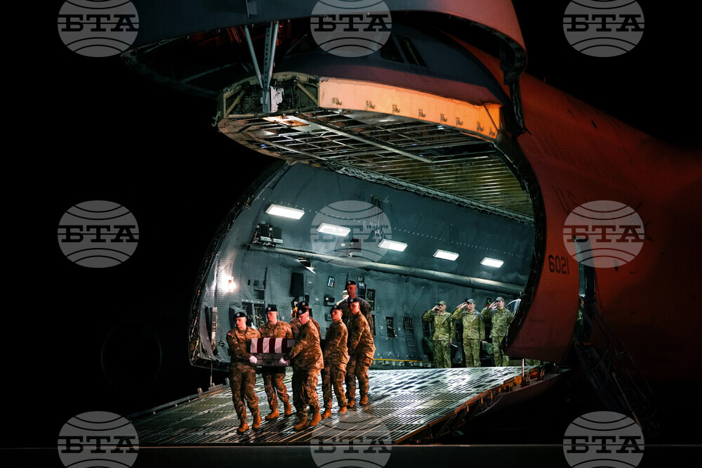 APTOPIX Casualty Return Army Kuwait