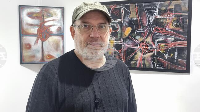 Художникът Станислав Божанков дари 15 свои картини на къщата музей „Димитър Пешев" в Кюстендил