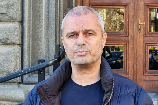 „Възраждане“ няма да подкрепи т.нар. удължителен бюджет, заяви Костадин Костадинов