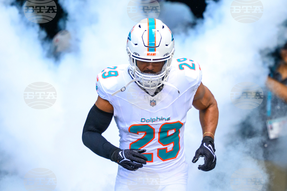 Jets-Dolphins Trade Football