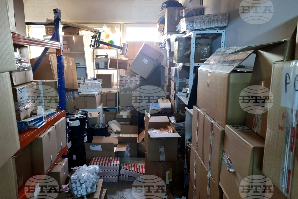 Нелегално производство на анаболи и стероиди - разкрита база