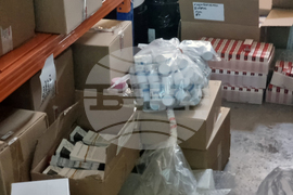 Нелегално производство на анаболи и стероиди - разкрита база