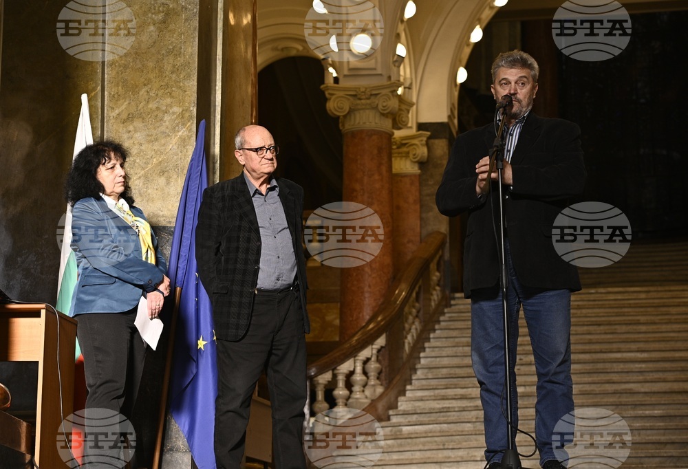 Борис Димовски - годишнина - "Време да плачеш, време да се смееш. Сборник от рисувани умотворения" - албум - изложба