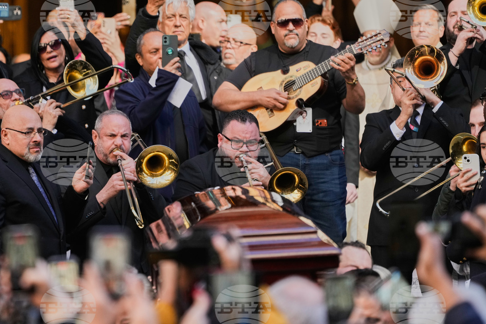 APTOPIX Willie Colon Funeral