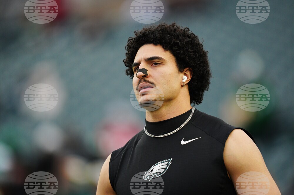 Panthers-Phillips Football