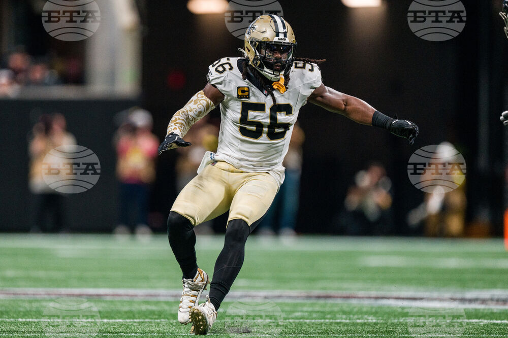 Jets-Dolphins Trade Football