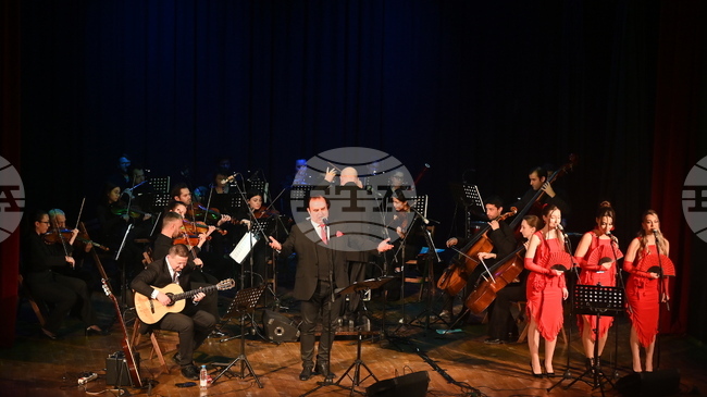 Симфониета-Враца започна турнето си с концерта спектакъл „Музиката на Испания и Латинска Америка“ в Монтана