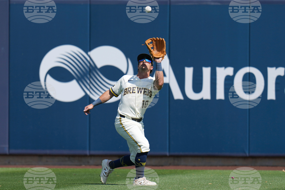 Dodgers Brewers Spring Baseball