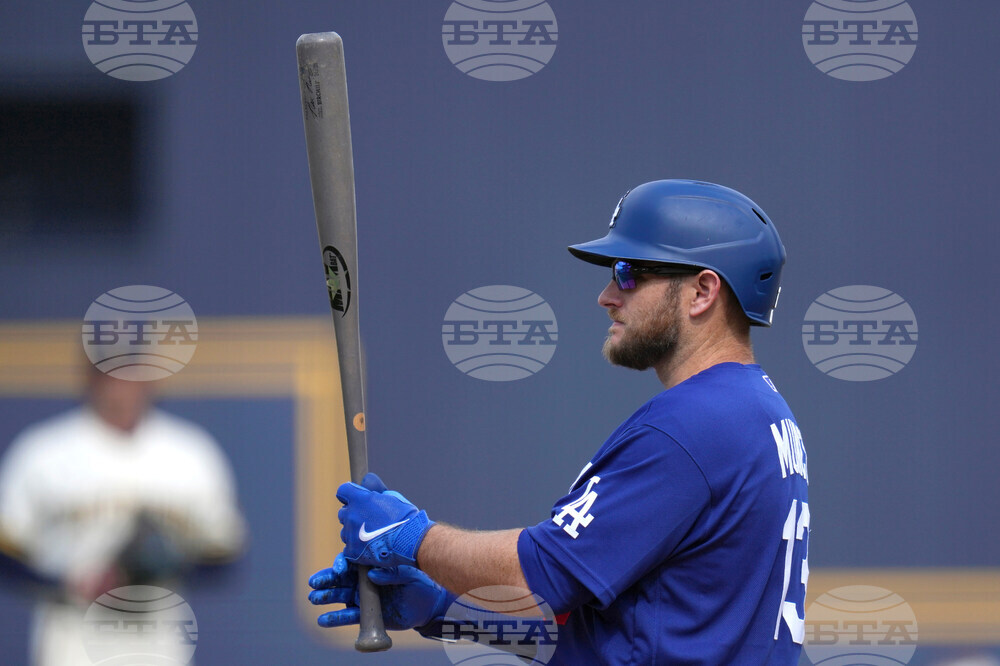 Dodgers Brewers Spring Baseball
