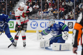 Senators Canucks Hockey