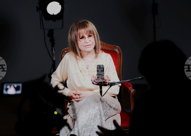 Мими Иванова в „Час ЛИК“ на БТА: Сцената обича да си в равновесие и да знаеш, че можеш