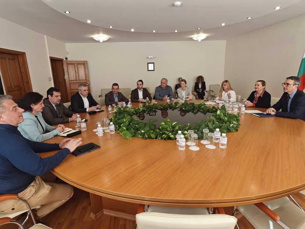 Petroleum Sector Representatives Assure Energy Minister that No Speculative Profits Are Being Made