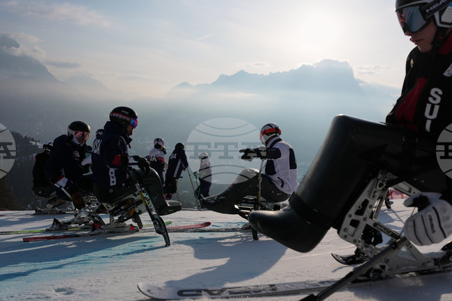Шведът Аарон Линдстрьом ще остане в болница след тежкo падане по време на Паралимпийските игри в Милано-Кортина