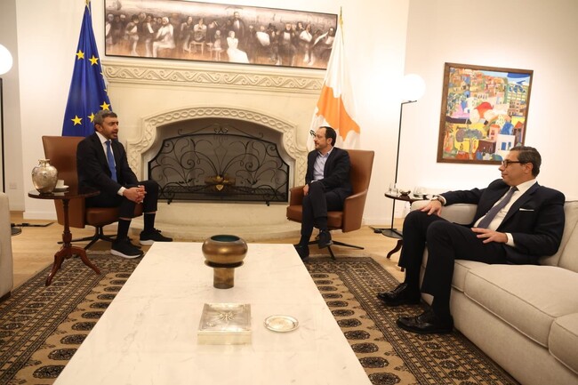 Президентът и външният министър на Кипър обсъдиха с външния министър на ОАЕ тревожните събития в региона