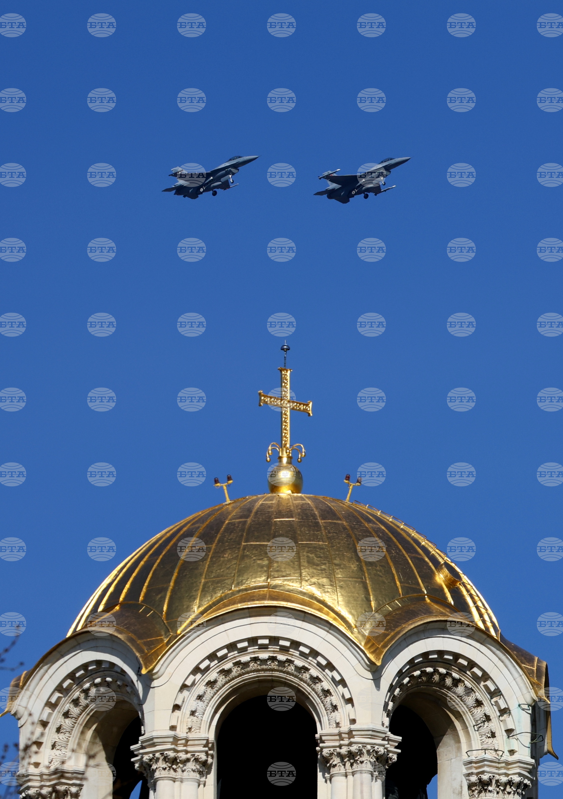 Изтребители F-16 - учебно-тренировъчен полет