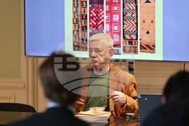 Фондация „Български килим“ - пресконференция - представяне на килими