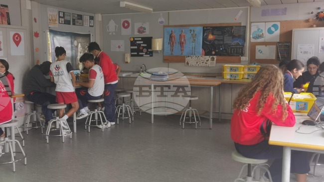 Ученици и учители от ловешко училище се обучават в Испания в областта на STEM дисциплините 