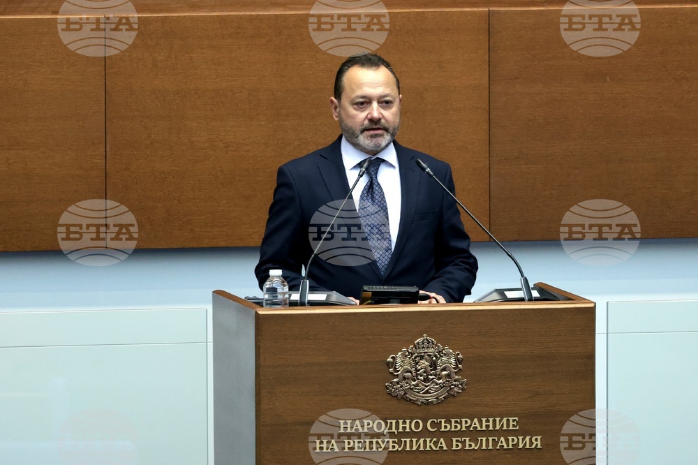 Народно събрание - извънредно заседание -  Николай Найденов - клетва 