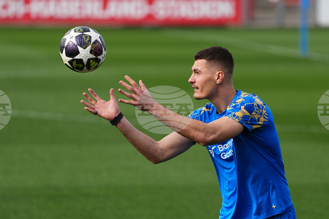 Патрик Шик от Леверкузен се завръща за мача с Арсенал в Шампионската лига