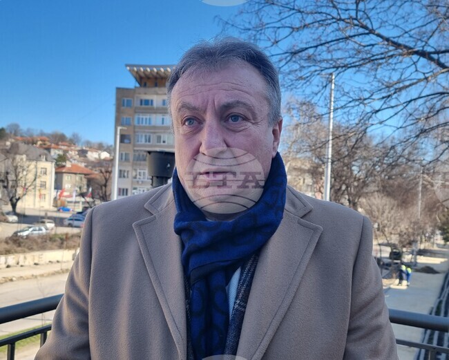 Кметът на Шумен Христо Христов откри обновената улица „Оборище“ в града 