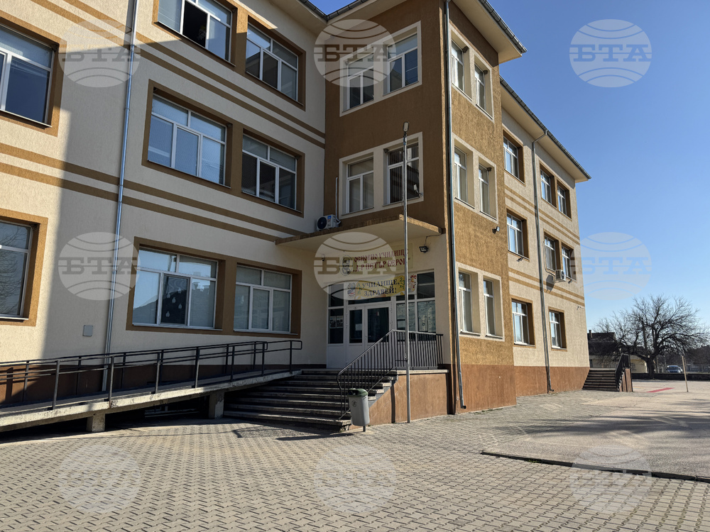 Село Овощник - училище - аудиовизуално студио - откриване