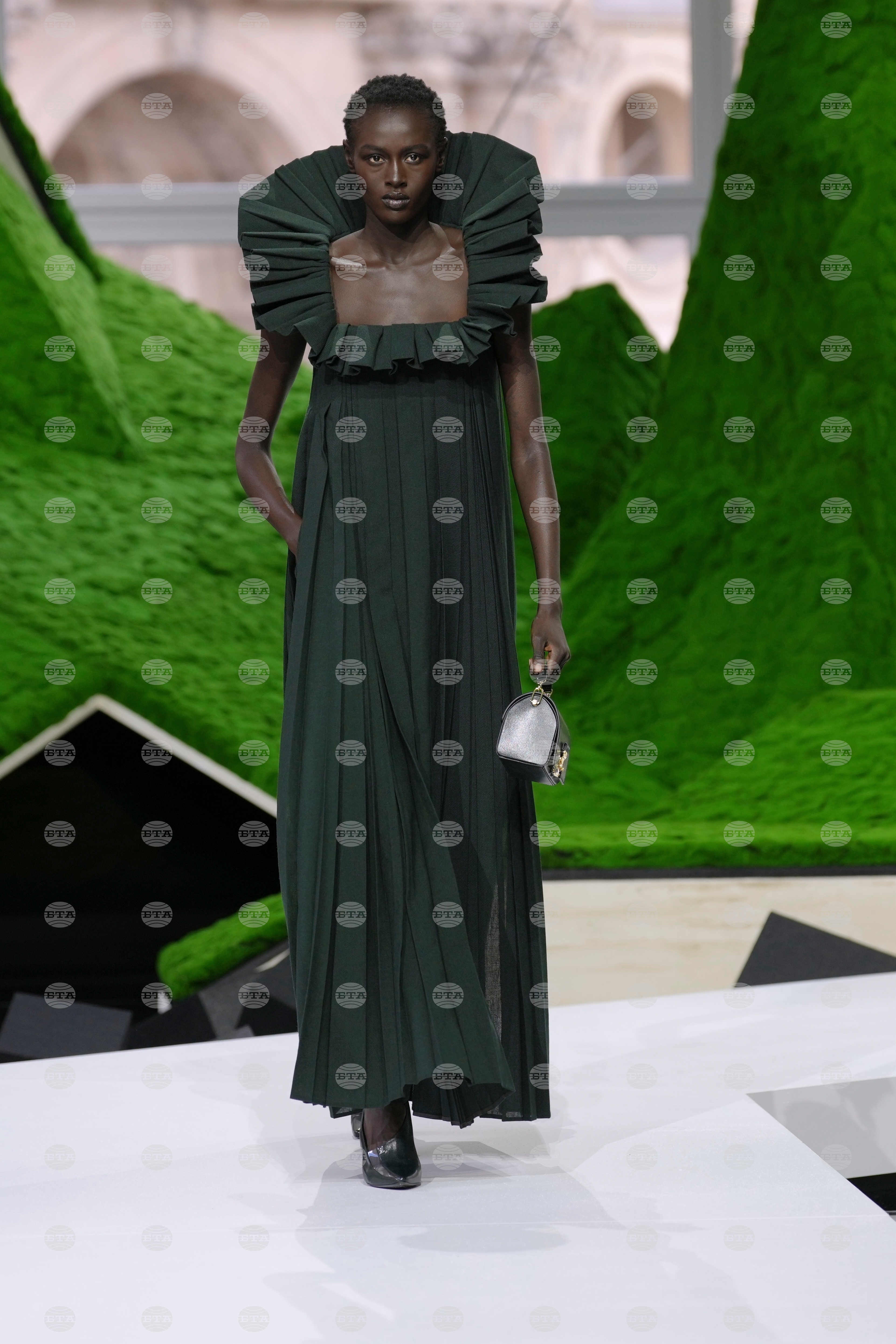 France Fashion Louis Vuitton F/W 26/27