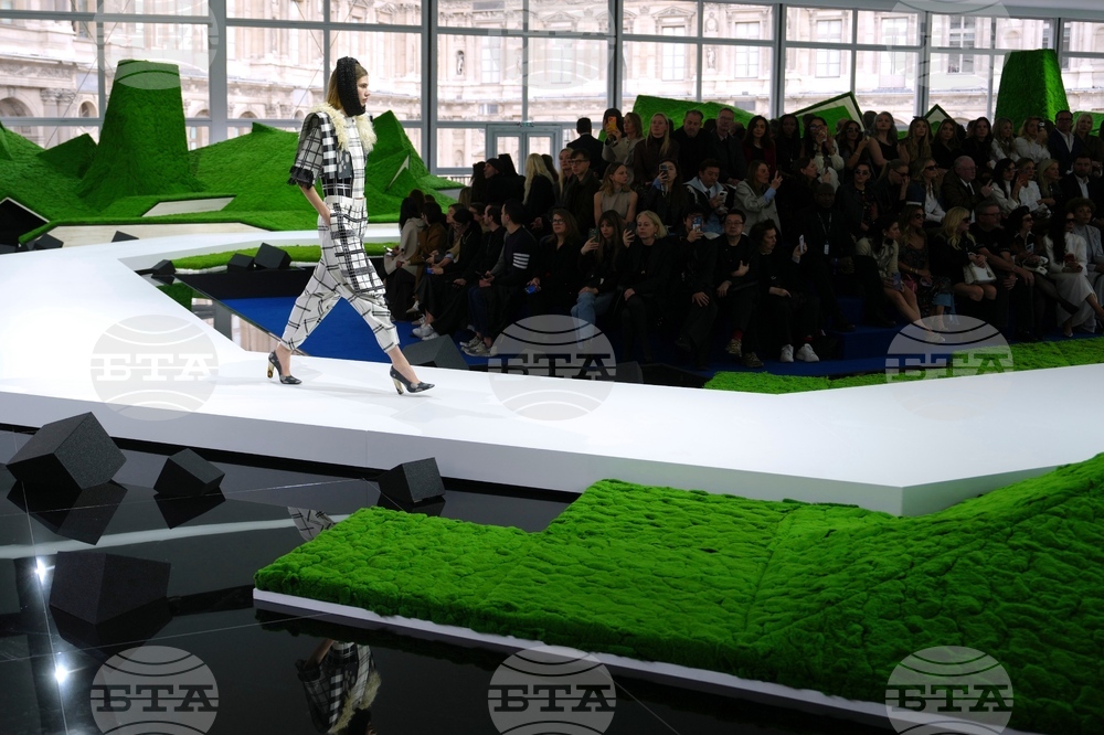 France Fashion Louis Vuitton F/W 26/27