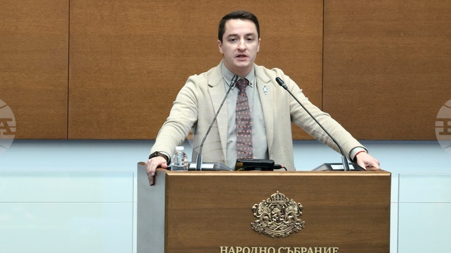 Спасяването на българските евреи е дело, с което поколения българи се гордеят и ще се гордеят, заяви в декларация Явор Божанков от ПП-ДБ