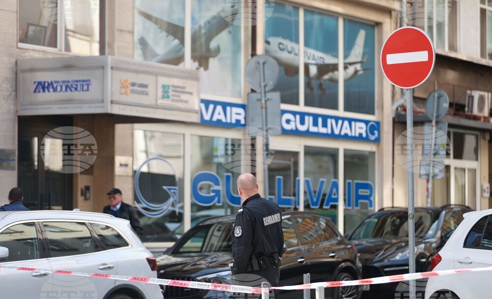 Улица „Стефан Караджа“ - изоставен сак - полиция