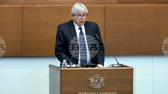 Междуведомствена комисия към Министерски съвет ще изготви мерки във връзка с поскъпването на горивата, посочи зам.-министър Станимир Михайлов