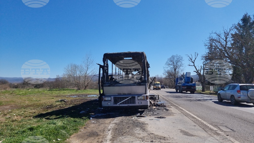 Стара Загора - изгорял автобус