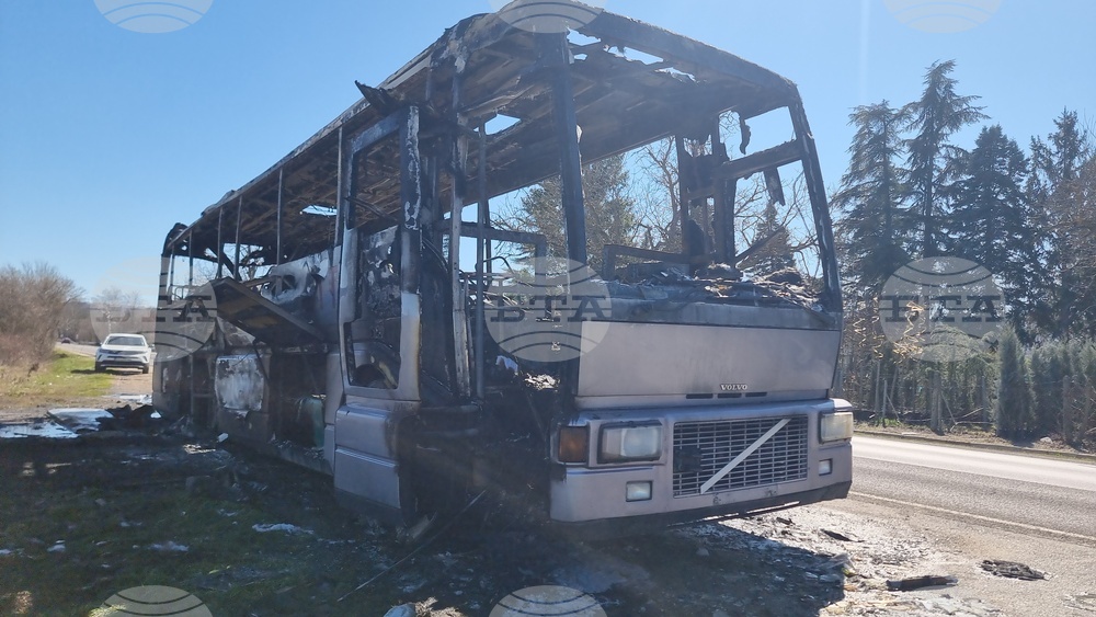 Стара Загора - изгорял автобус