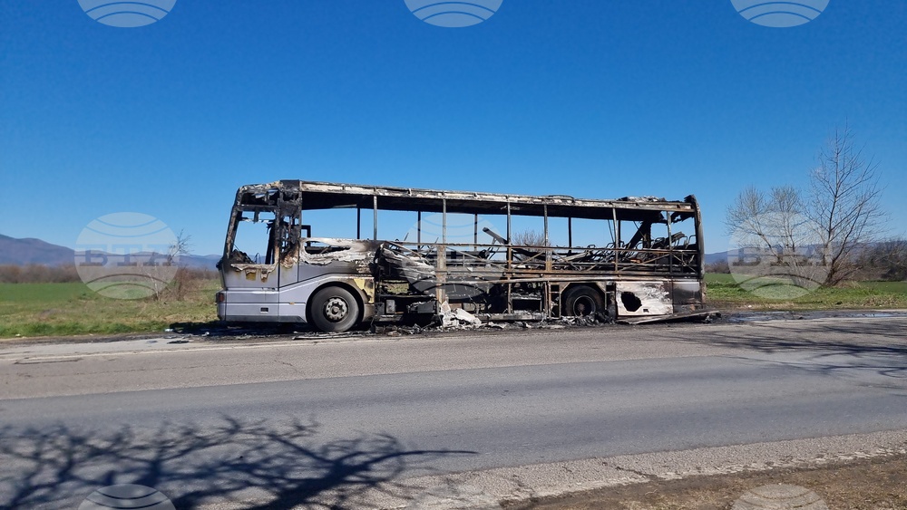 Стара Загора - изгорял автобус