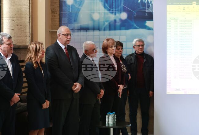 На случаен принцип бяха изтеглени номерата на машините за гласуване, които ще преминат удостоверяване за съответствие