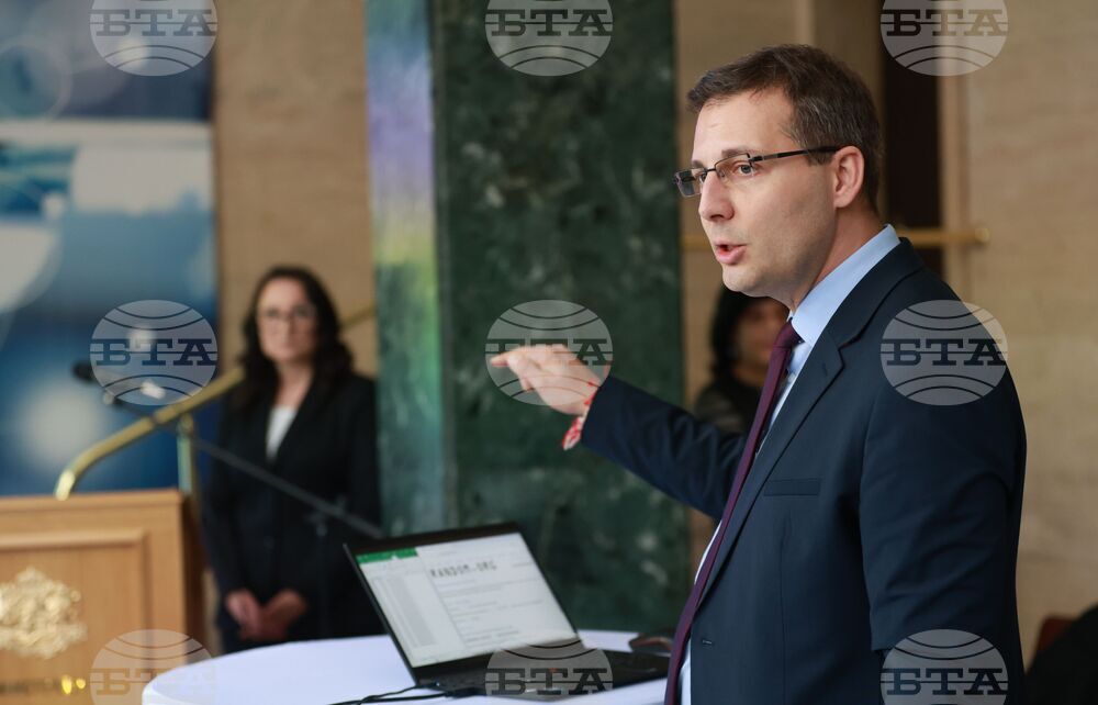 Министерство на електронното управление - машини за гласуване - номера