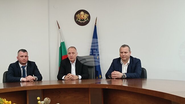 Областният управител на Пловдив представи двамата си заместници 