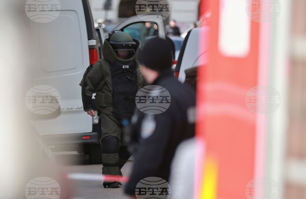 Улица „Стефан Караджа“ - изоставен сак - полиция