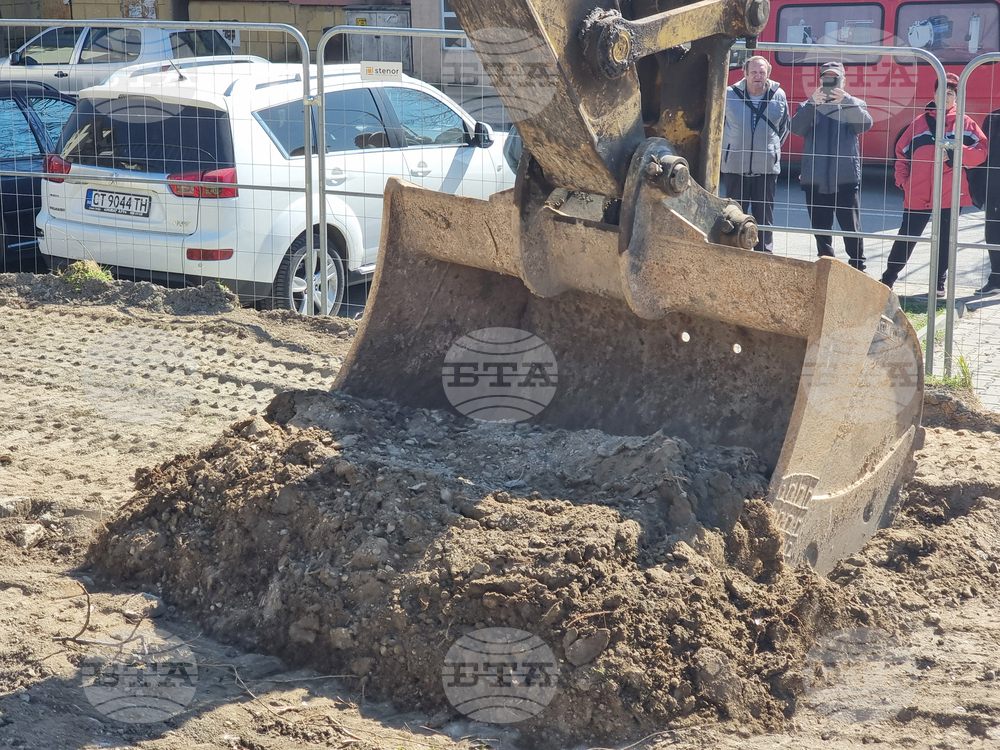 Стара Загора - детска градина - първа копка