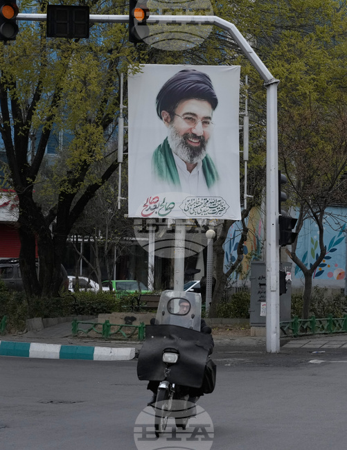 Ройтерс: Новият върховен лидер на Иран, който все още запазва мълчание, бе издигнат от Корпуса на гвардейците на Ислямската революция 