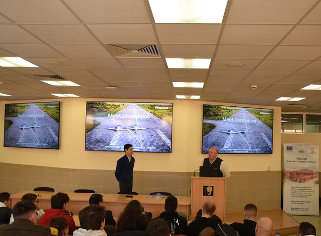В русенския университет се проведе представяне на фирма Dronamics - българска иновативна компания от сферата на аерокосмическото инженерство