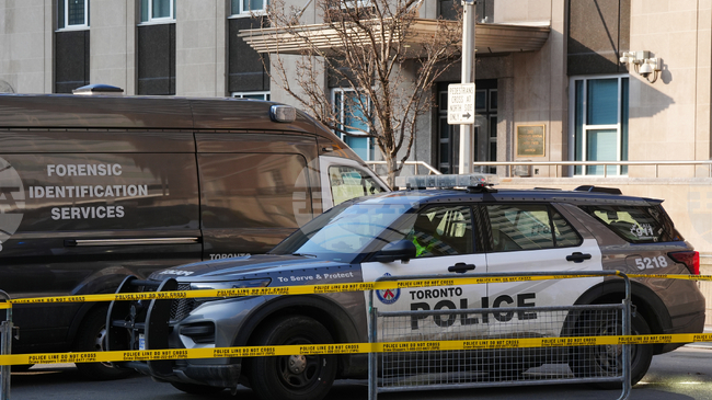 Полицията в Торонто съобщи за изстрели в американското консулство; няма информация за пострадали хора